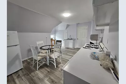 566 Wood Avenue, Bridgeport, CT 06604 - Photo 14