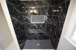 474 Chestnut Hill Ave, Waterbury, CT 06704 - Photo 6