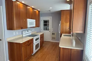 94 Mohawk Dr, Wallingford, CT 06492 - Photo 6