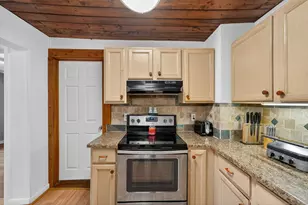 17 Bevin Blvd, East Hampton, CT 06424 - Photo 6