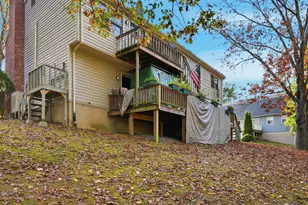 4 Woodland Hollow St, Windsor Locks, CT 06096 - Photo 38