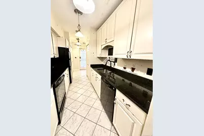 235 Farmington Avenue #A, Hartford, CT 06105 - Photo 12