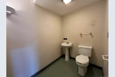 898 Whalley Avenue, New Haven, CT 06514 - Photo 12