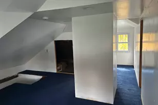 21 Acushnet St, Naugatuck, CT 06770 - Photo 14