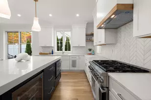 706 Judd St, Fairfield, CT 06825 - Photo 12