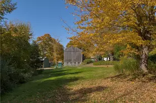 81 Currituck Rd, Newtown, CT 06470 - Photo 32