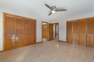 827 Thompson Rd, Thompson, CT 06277 - Photo 24