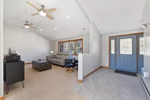 827 Thompson Rd, Thompson, CT 06277 - Photo 10