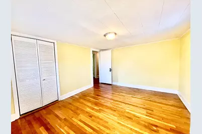 55 Bronx Avenue, Waterbury, CT 06705 - Photo 20