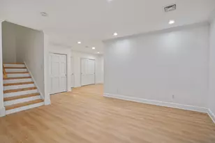 1 Shawe St, Danbury, CT 06810 - Photo 32