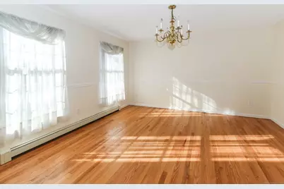 107 Benson Place, Fairfield, CT 06824 - Photo 10