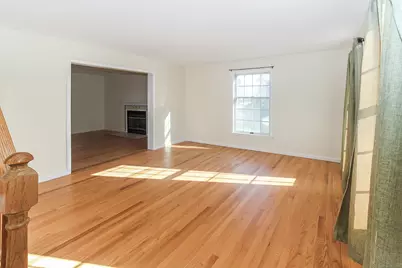 107 Benson Place, Fairfield, CT 06824 - Photo 10