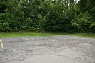 35 Mountain Village Rd, Waterbury, CT 06706 - Photo 18