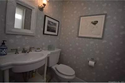 15 Trumbull Street, Stonington, CT 06378 - Photo 10