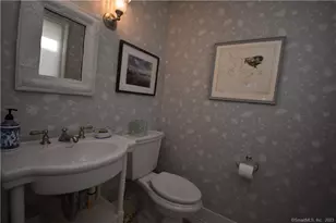 15 Trumbull St, Stonington, CT 06378 - Photo 10