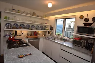 15 Trumbull Street, Stonington, CT 06378 - Photo 6