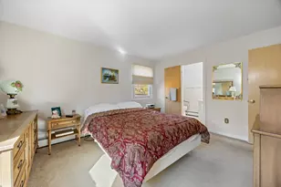 25 Stowe Ct, Hamden, CT 06514 - Photo 22