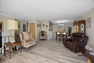 25 Stowe Ct, Hamden, CT 06514 - Photo 10