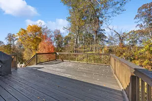 25 Stowe Ct, Hamden, CT 06514 - Photo 32