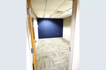 613 New Britain Avenue, Farmington, CT 06032 - Photo 24