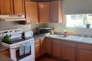 244 Oakland St, Manchester, CT 06042 - Photo 10