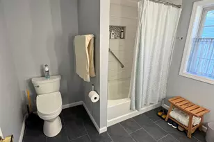 244 Oakland St, Manchester, CT 06042 - Photo 12