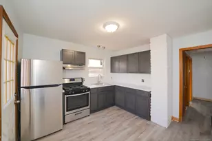 29 Myrna Ave, Waterbury, CT 06704 - Photo 4