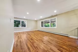 32 Thistle Rd, Norwalk, CT 06851 - Photo 2