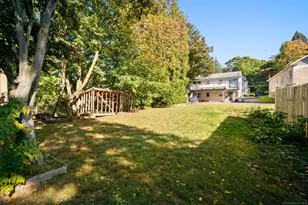 28 Orient St, Meriden, CT 06450 - Photo 34