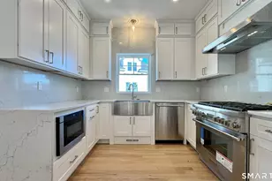 25 A Village Rd, Milford, CT 06460 - Photo 4