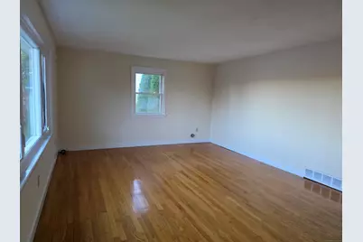 481 Bunker Hill Avenue, Waterbury, CT 06708 - Photo 2