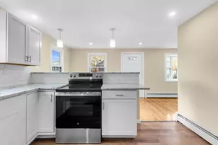 70 Ashford St, Hartford, CT 06120 - Photo 12