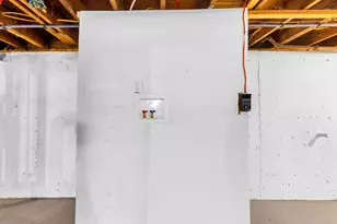 70 Ashford St, Hartford, CT 06120 - Photo 28