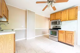 17 Meadow St, Seymour, CT 06483 - Photo 6