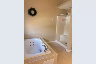 1130 Hanover Avenue, Meriden, CT 06451 - Photo 14