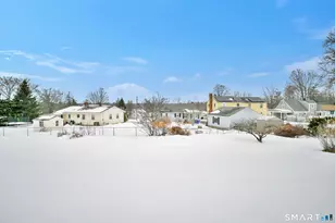 37 Dobson Cir, Middletown, CT 06457 - Photo 6