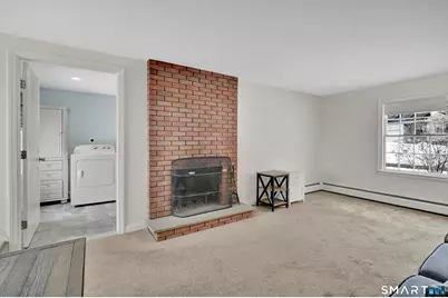 37 Dobson Circle, Middletown, CT 06457 - Photo 10