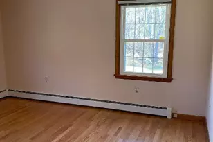 13 Curtis St, Norwich, CT 06360 - Photo 10