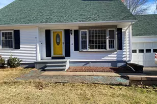 13 Curtis St, Norwich, CT 06360 - Photo 1