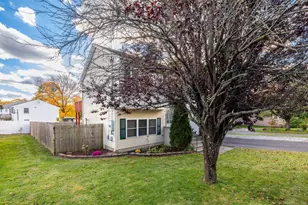 127 Curtiss St, Bristol, CT 06010 - Photo 40