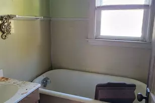 118 Bloomingdale Rd, Waterford, CT 06375 - Photo 12