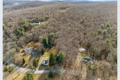 92 Ash Swamp Road, Glastonbury, CT 06033 - Photo 2