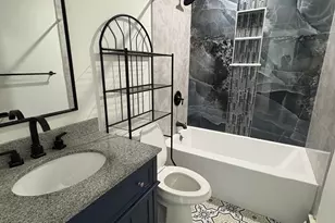 45 Birdsey St, Bridgeport, CT 06610 - Photo 14