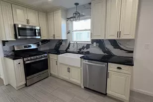 45 Birdsey St, Bridgeport, CT 06610 - Photo 6