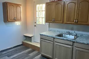 62 Brookfield Rd, Waterbury, CT 06704 - Photo 2