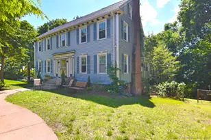 541 Willow St, Waterbury, CT 06710 - Photo 2