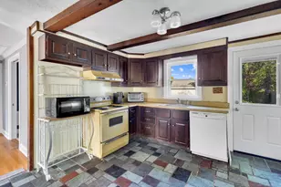 271 W River St, Milford, CT 06461 - Photo 12