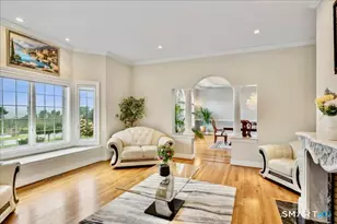 24 Hunting Ridge Dr, Simsbury, CT 06070 - Photo 8