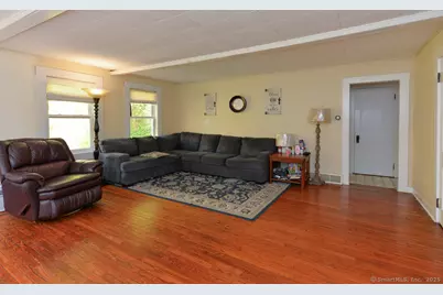 297 Manor Road, Southbury, CT 06488 - Photo 6