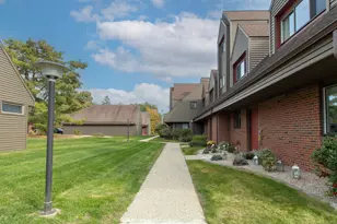 48 Montoya Dr, Branford, CT 06405 - Photo 30